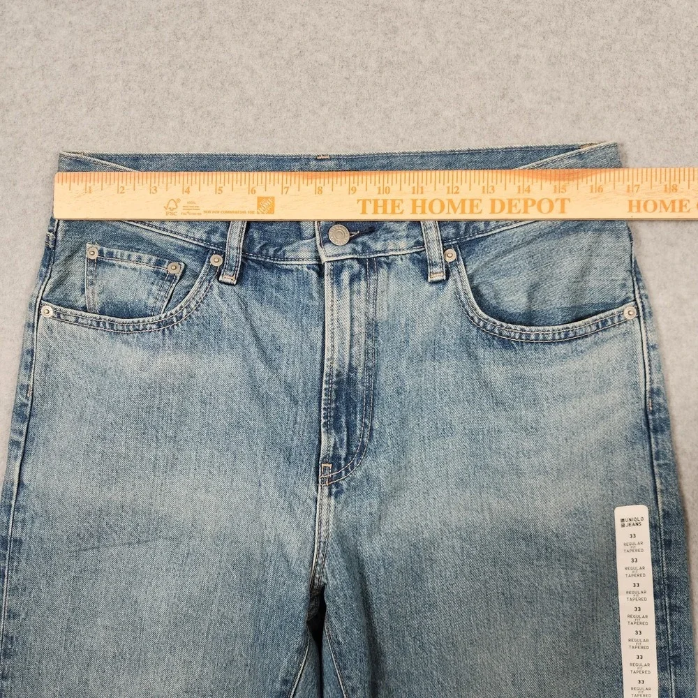Uniqlo Jeans Mens 33x30 Blue Tapered Regular Fit Denim Light Wash NEW